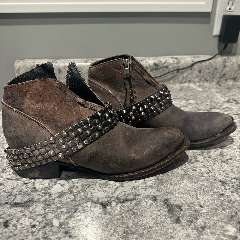Free Bird Brown Ankle Boots 9
